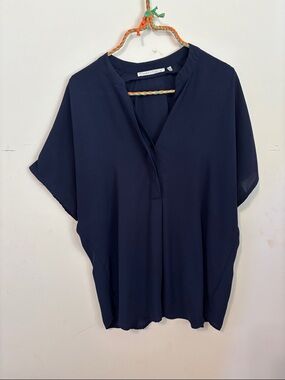 Violet & Claire Dark Navy V-Neck Flowing Dolman Top